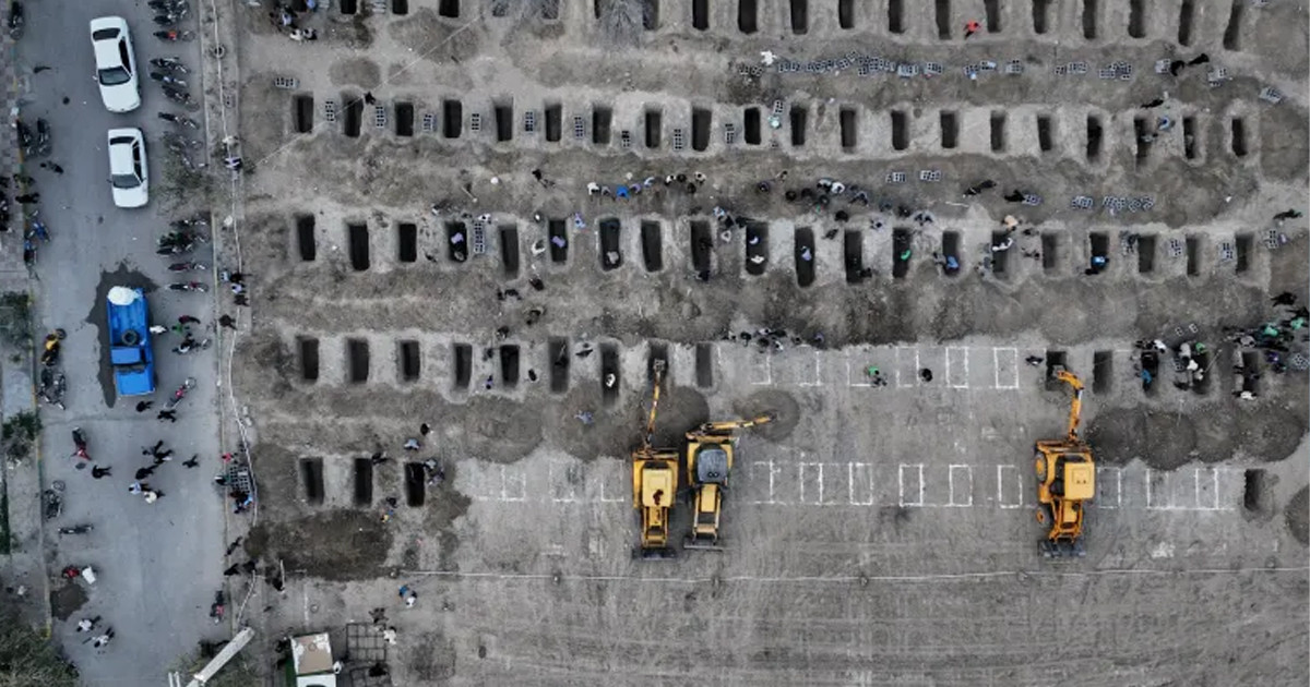 শতাধিক মার্কিন বিশেষজ্ঞের খোলাচিঠি: ইরানে হামলা ‘যু/দ্ধাপরাধের শামিল’
