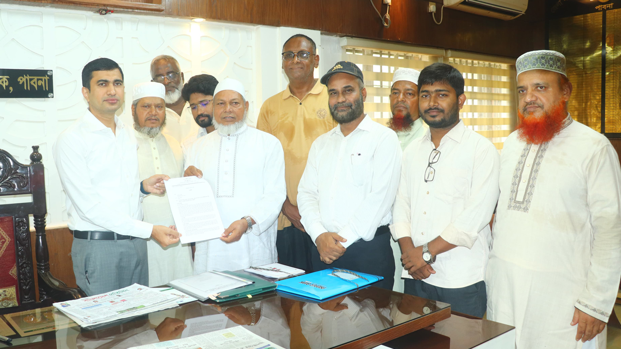 গ্যাস-বিদ্যুৎ সংকট ও দ্রব্যমূল্য নিয়ন্ত্রণে চার দফা দাবিতে স্মারকলিপি