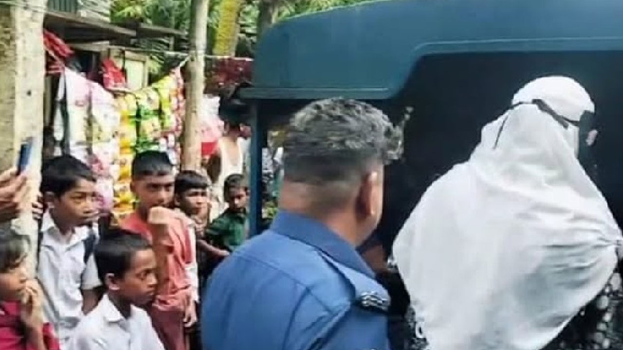 ভারতে পাচারের চেষ্টা, সিলেটে আট রোহিঙ্গাসহ ১২ জন আটক